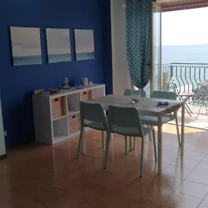 Beachfront Appartamento